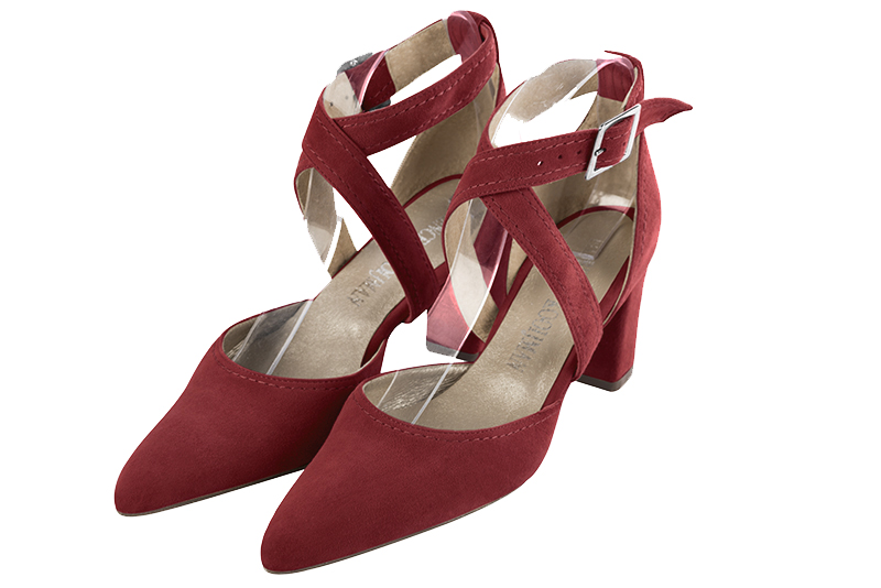 Burgundy red women's open side shoes, with crossed straps. Tapered toe. Medium block heels. Front view - Florence KOOIJMAN